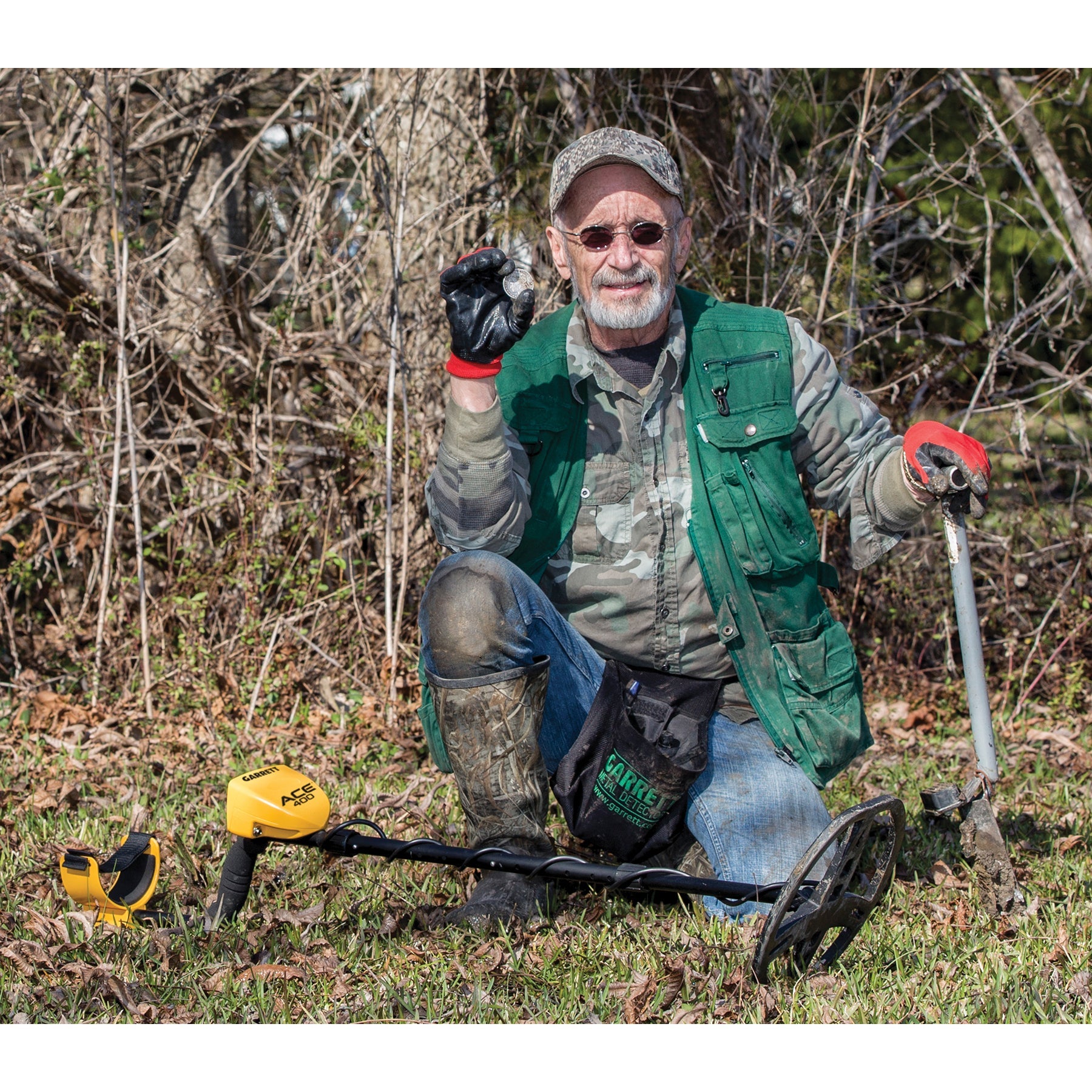 Garrett ACE 400 Metal Detector Pro-Pointer AT Pinpointer, Edge Digger & Bag