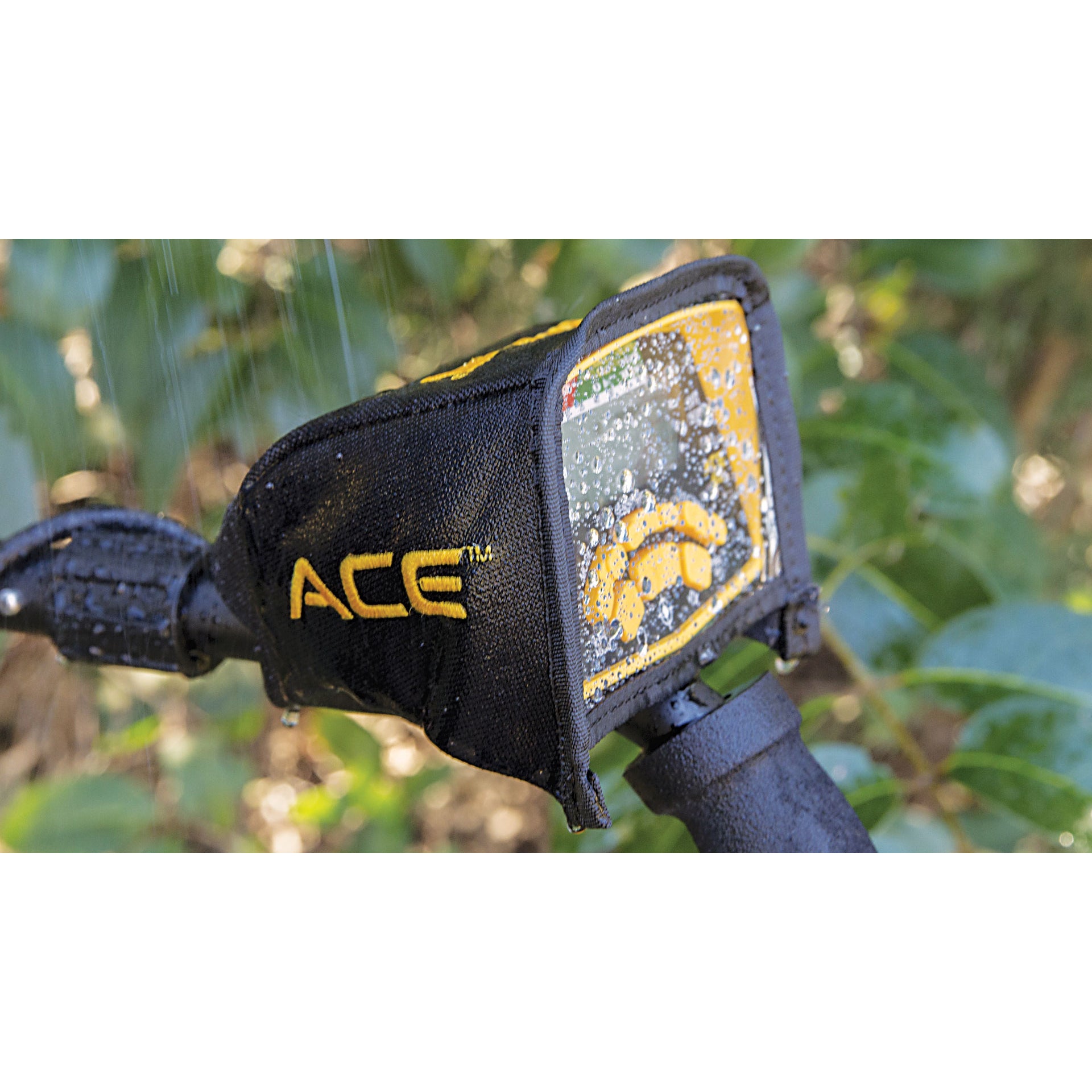 Garrett ACE 400 Metal Detector w/ Z-Lynk Wireless System, Pro Pointer II & Bag